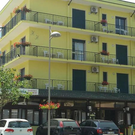 Hotel Helvetia Эраклея-Маре Экстерьер фото
